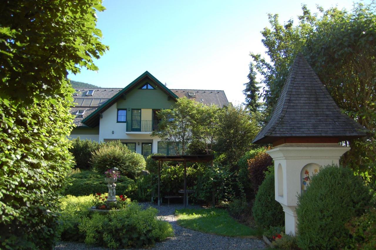 Gasthaus Pension Zum Lustigen Steirer Bruck an der Mur Exterior photo