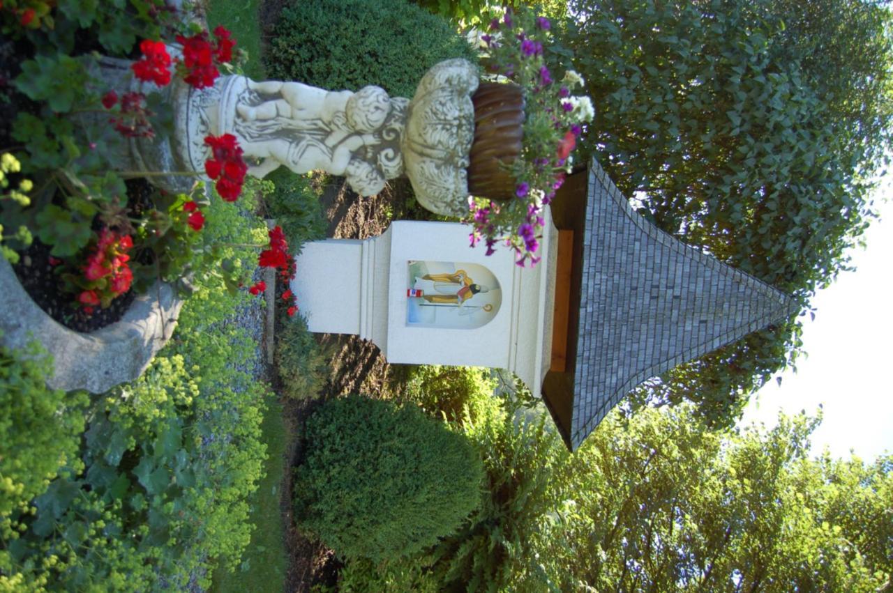 Gasthaus Pension Zum Lustigen Steirer Bruck an der Mur Exterior photo